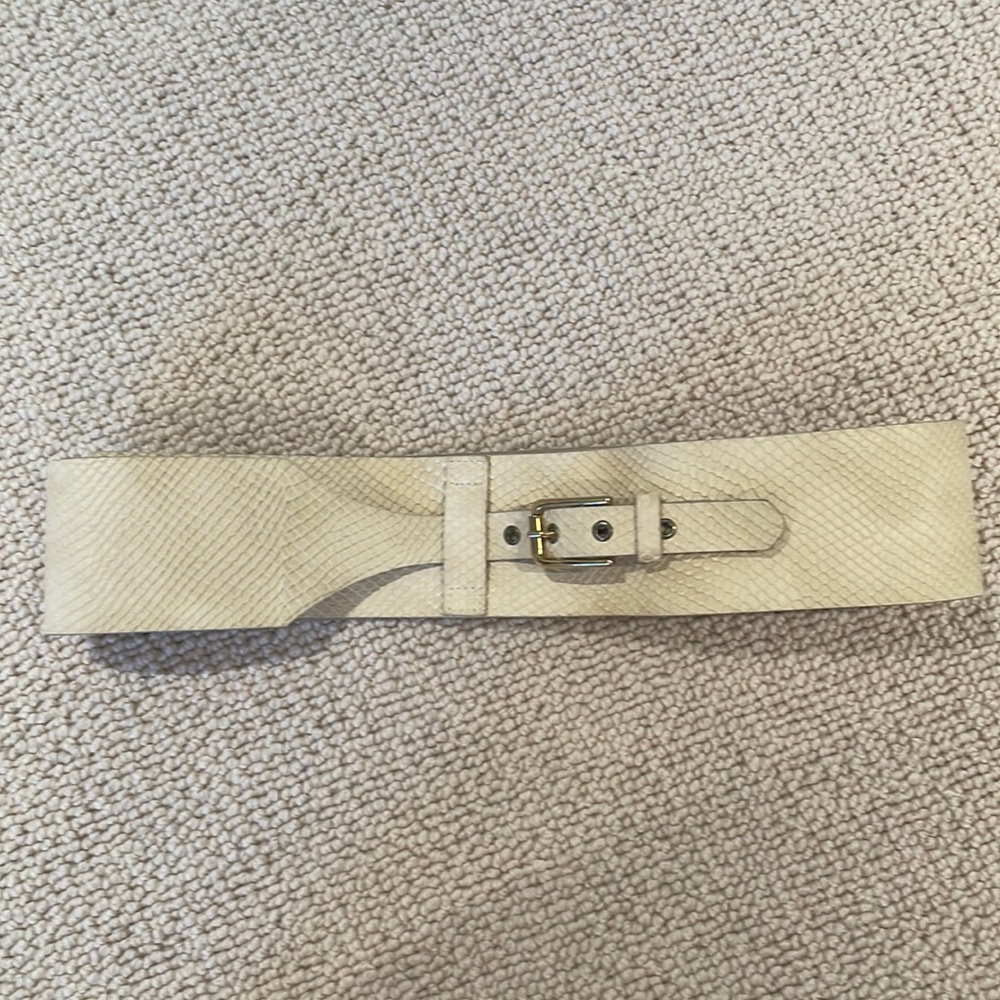 Belt, cream snakeskin print, fits like a medium